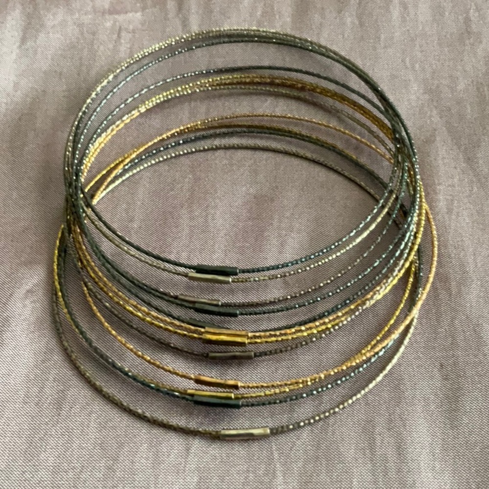 Goldtone and Silvertone Bangle Set